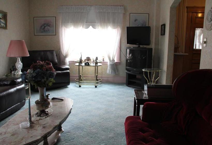 Leah Jane S Bed & Breakfast | Moneton | New Brunswick | Canada 6