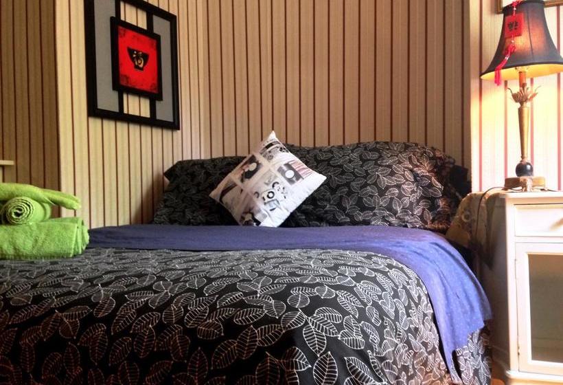 Bed and Breakfast Gite Le Stchristophe | Montreal | Québec | Hôtels au Canada 17