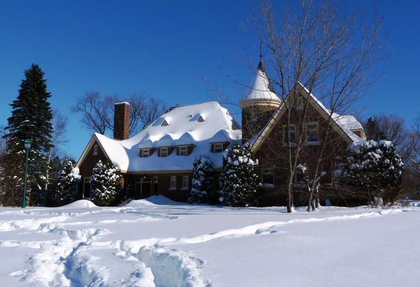 Bed and Breakfast Chateau Murdock Gite Quebec