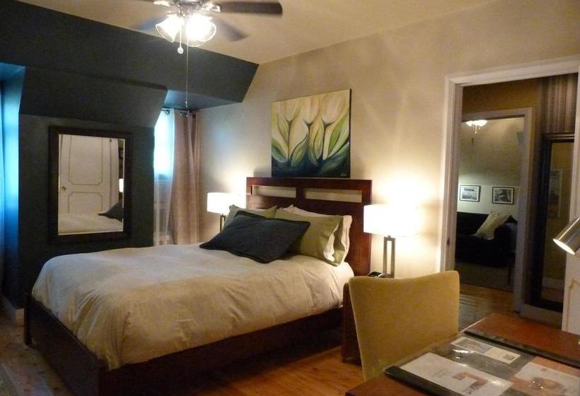 Bed and Breakfast Chateau Murdock Gite | Saguenay | Quebec | Canada 15