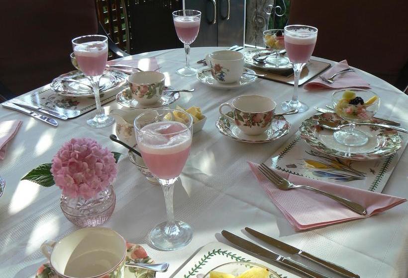 A Touch Of English B&b | Kelowna | British Columbia | Canada 2