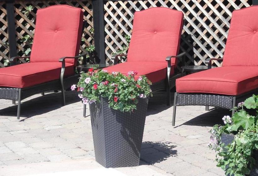 A Touch Of English B&b | Kelowna | British Columbia | Canada 9