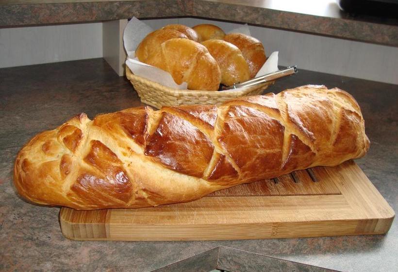 Motel Le Marquis | Trois Rivieres | Quebec | Canada 6