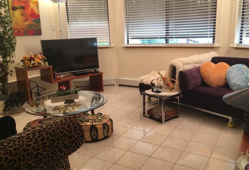 Diana S Luxury Bed And Breakfast | Vancouver | Colúmbia Britânica | Canadá 10