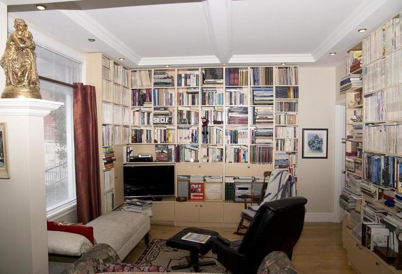 Bed and Breakfast La Maison Du Seminaire | Saguenay | Québec | Hôtels au Canada 12