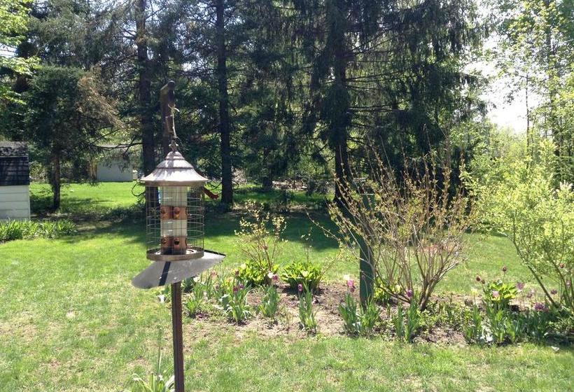 Bed and Breakfast Gite De Brouage | Gatineau | Quebec | Canada 4