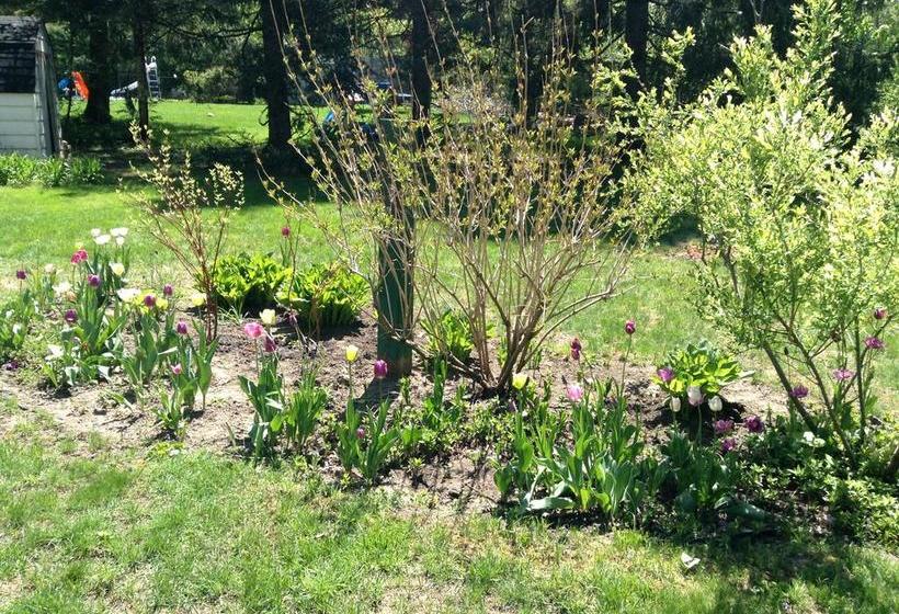 Bed and Breakfast Gite De Brouage | Gatineau | Quebec | Canada 5