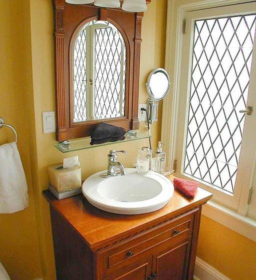 Apple Tree Historic B&b | Niagara on the Lake | Ontario | Canada 18