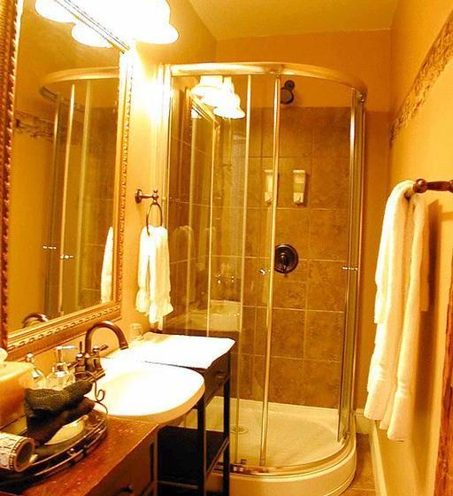 Apple Tree Historic B&b | Niagara on the Lake | Ontario | Canada 20