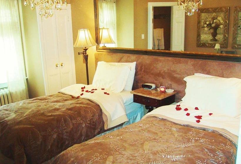 Apple Tree Historic B&b | Niagara on the Lake | Ontario | Canada 3