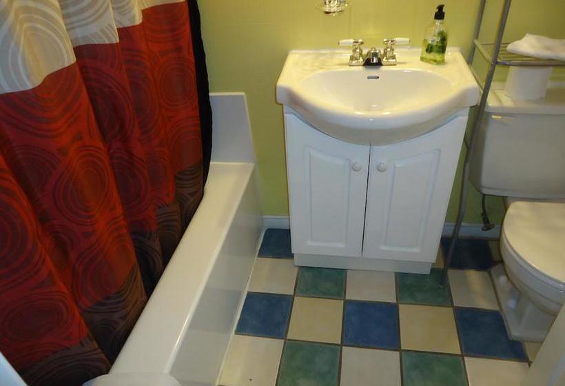 Motel Canadien | Trois Rivieres | Quebec | Canada 12