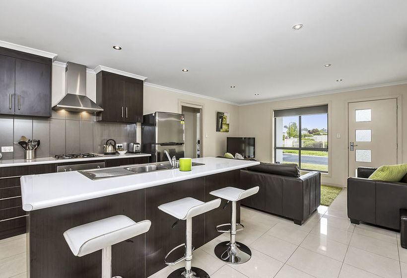 Megan Court Apartments Mount Gambier