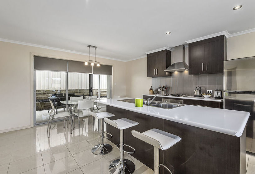 Megan Court Apartments | Mount Gambier | South Australia | Australia 5