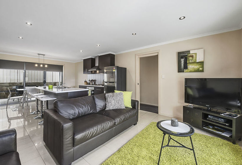 Megan Court Apartments | Mount Gambier | South Australia | Australia 6