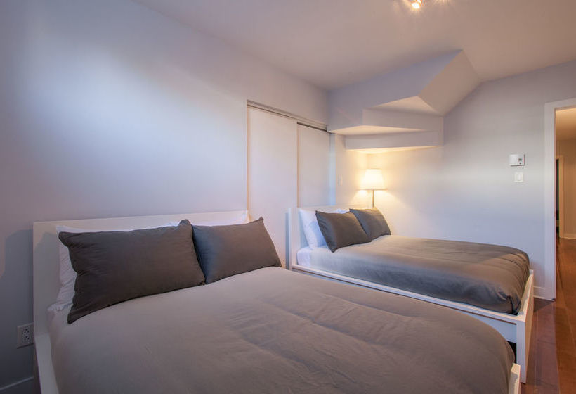 Lmvr - The Bull | Montreal | Quebec | Canada 19