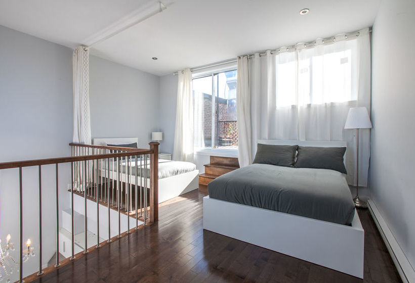 Lmvr - The Bull | Montreal | Quebec | Canada 8