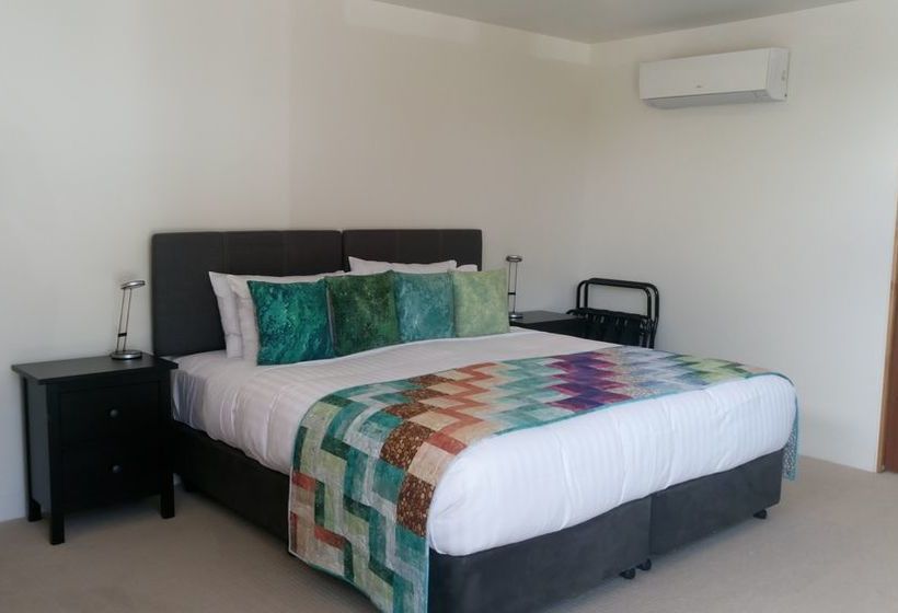 Bed and Breakfast Malting Lagoon Guest House | Coles Bay | Tasmania | Australia 12
