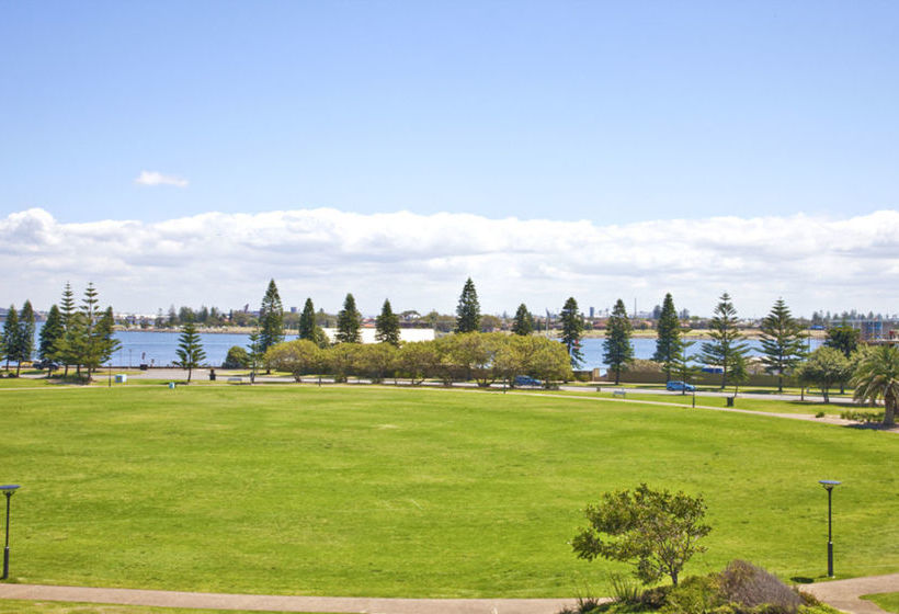 Newcastle Terraces & Apartments  Flagstaff Apartments | Newcastle | New South Wales | Australia 14