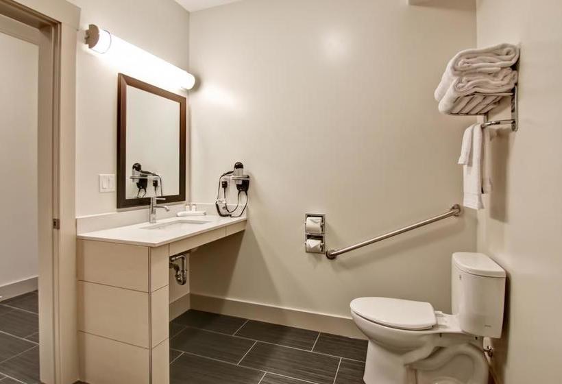 Hotel Chateau Nova Yellowknife | Yellowknife | Northwest Territories | Canada 19