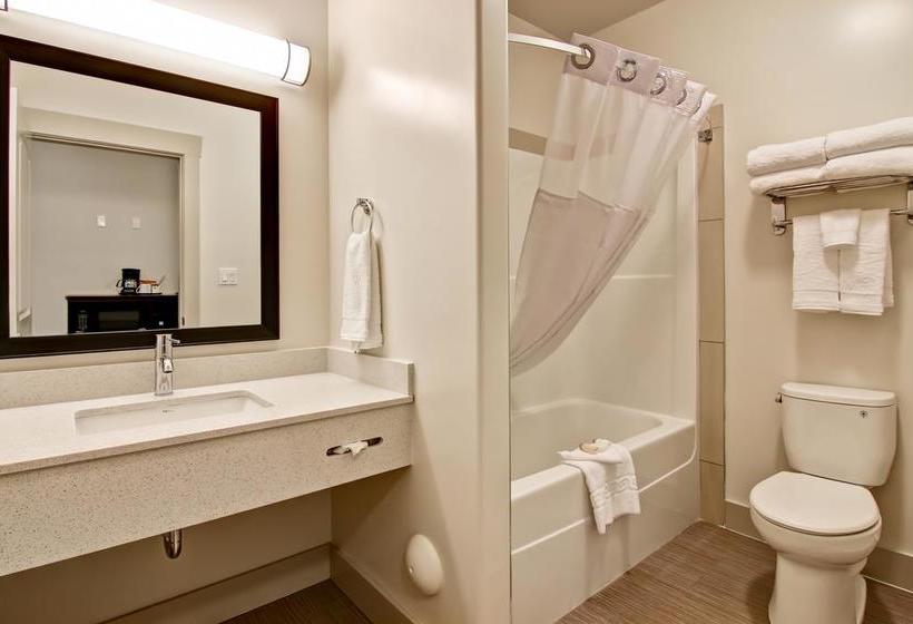 Hotel Chateau Nova Yellowknife | Yellowknife | Northwest Territories | Canada 2