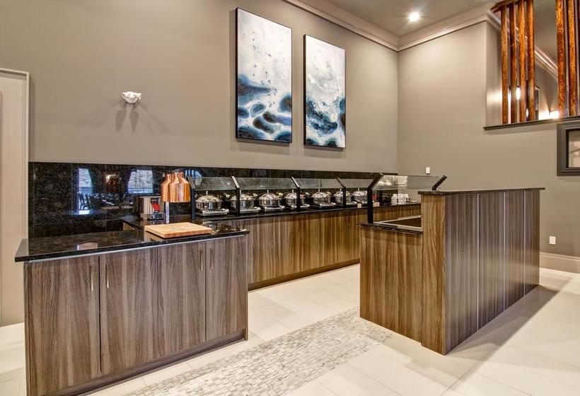 Hotel Chateau Nova Yellowknife | Yellowknife | Northwest Territories | Canada 3