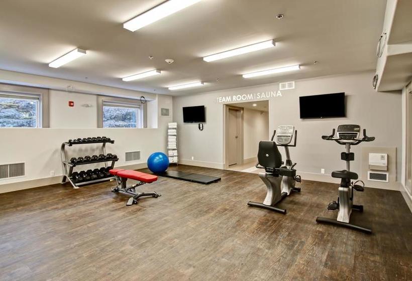 Hotel Chateau Nova Yellowknife | Yellowknife | Northwest Territories | Canada 6