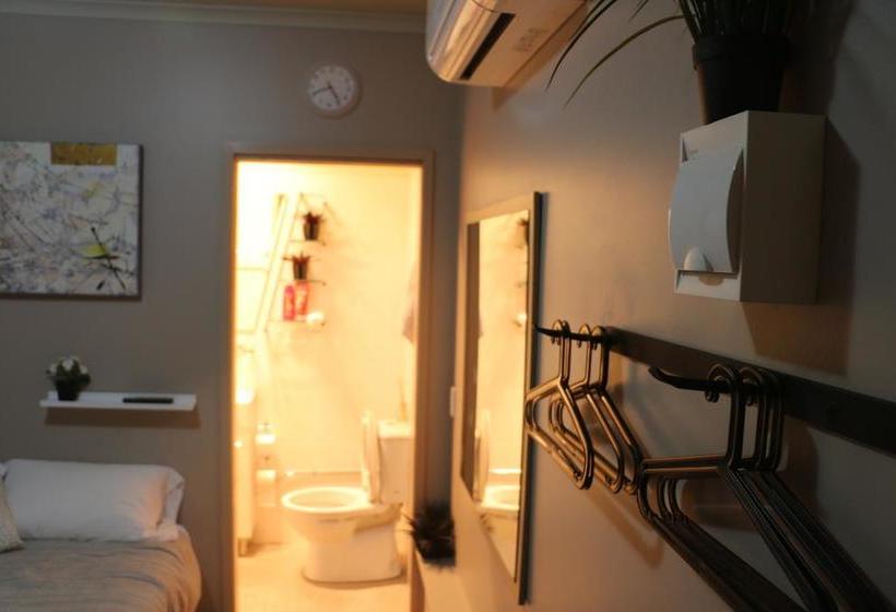 Westside Studio Apartments | Armidale | New South Wales | Australia 11