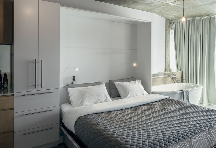 Boxotel Montreal Quebec