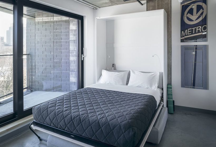 Boxotel | Montreal | Quebec | Canada 11