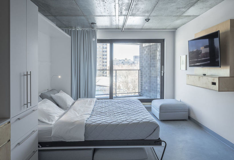 Boxotel | Montreal | Quebec | Canada 5