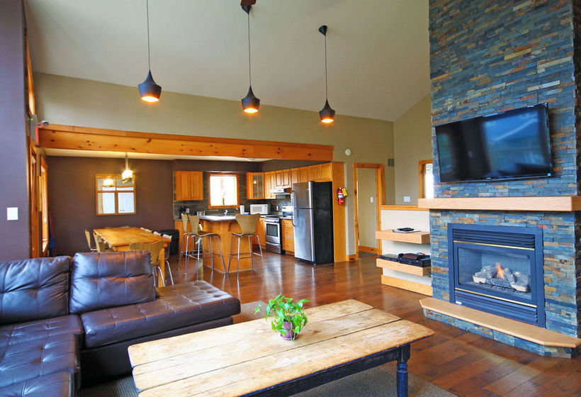 Summit Ridge 2 Blue Mountains Ontario