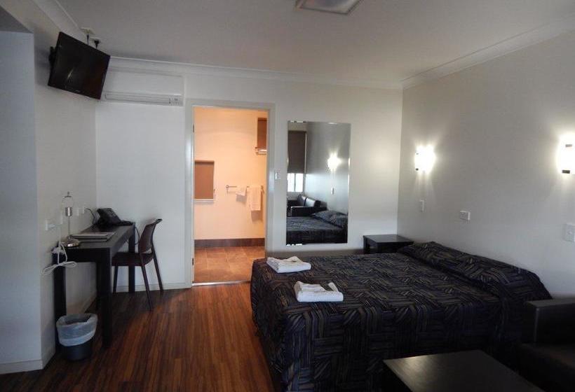 Blackwater Hotel Motel | Blackwater | Queensland | Australia 4