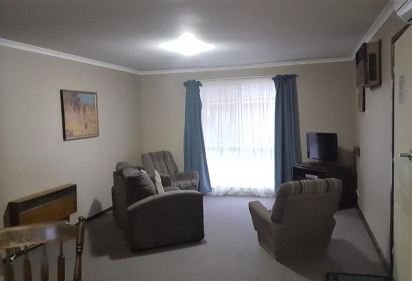 Cardigan Lodge Motel | Ballarat | Victoria | Australia 4