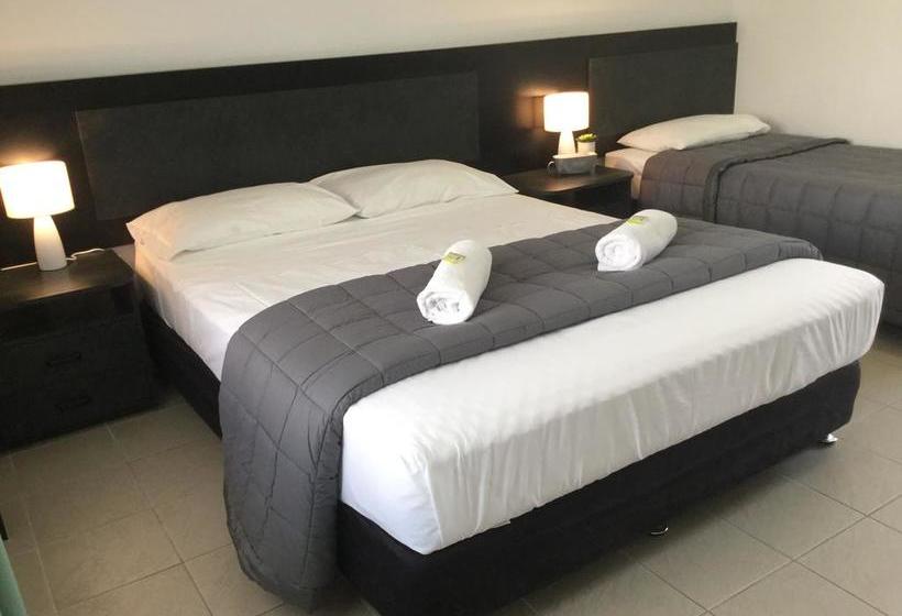 Sunseeker Motel | Hervey Bay | Queensland | Australia 1