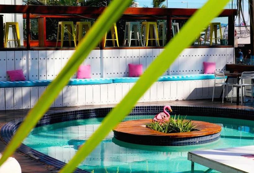 Hotel Komune Resort and Beach Club Greenmount Beach | Gold Coast  | Queensland | Australia 11