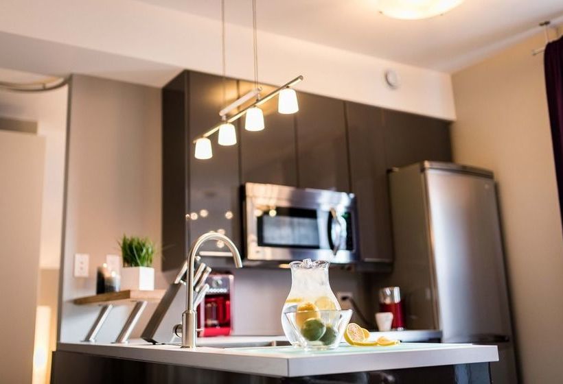 Bower On Queen | Moneton | New Brunswick | Canada 5