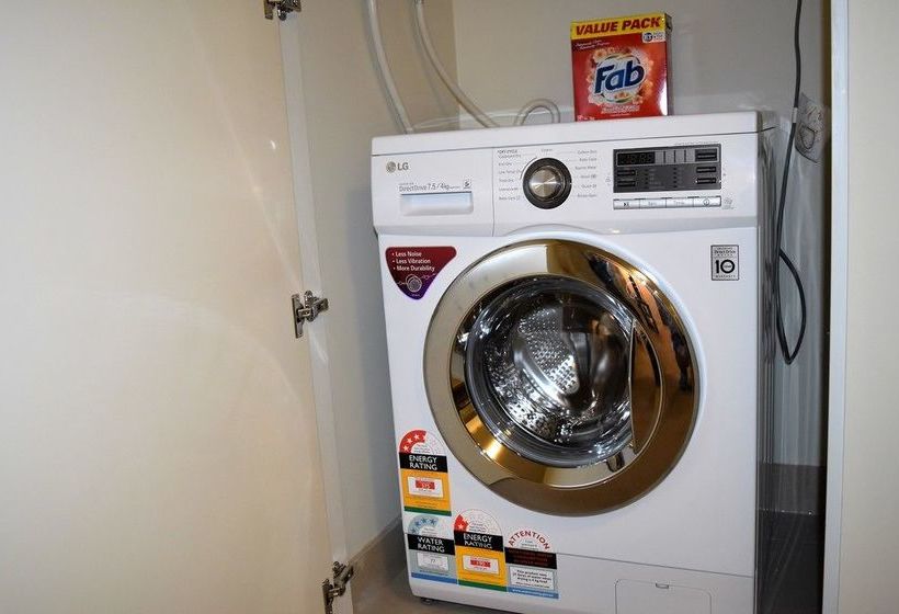 Melbourne Skyhigh Apartments | Melbourne | Victoria | Australia 16