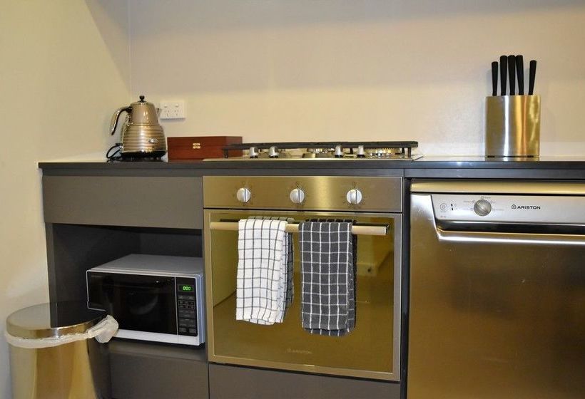 Melbourne Skyhigh Apartments | Melbourne | Victoria | Australia 9