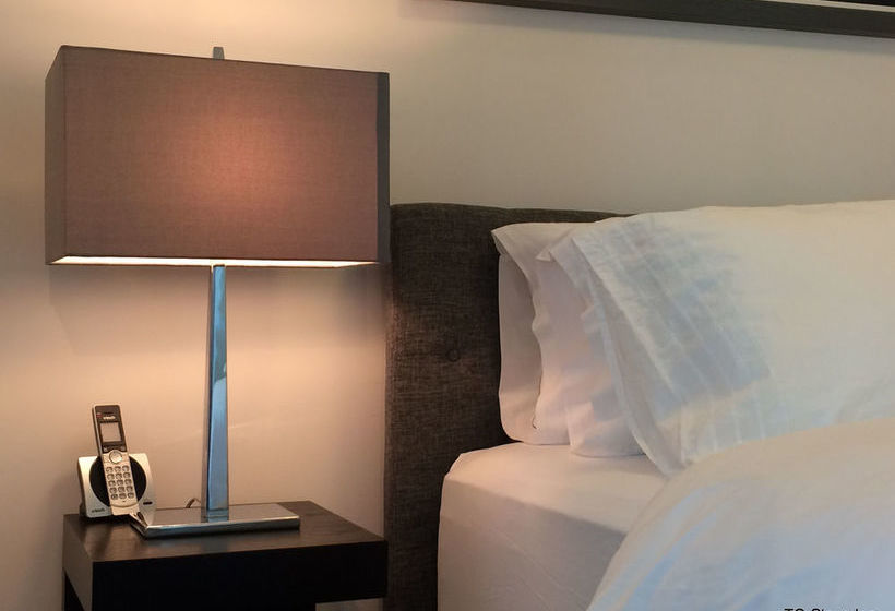 To Stays York And Lakeshore | Toronto | Ontario | Canada 1