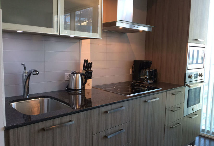 To Stays York And Lakeshore | Toronto | Ontario | Canada 12