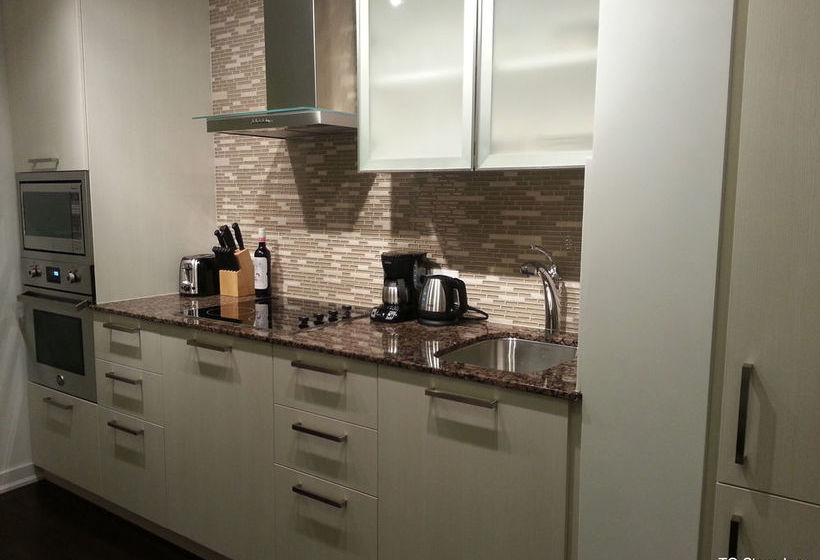 To Stays York And Lakeshore | Toronto | Ontario | Canada 14