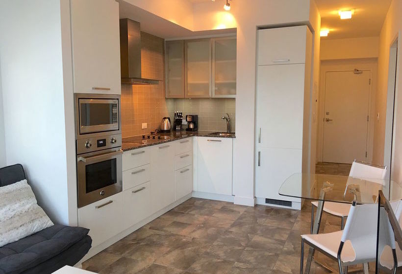 To Stays York And Lakeshore | Toronto | Ontario | Canada 17