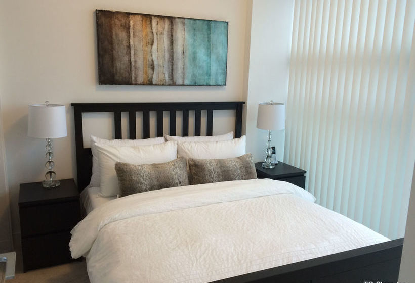 To Stays York And Lakeshore | Toronto | Ontario | Canada 2