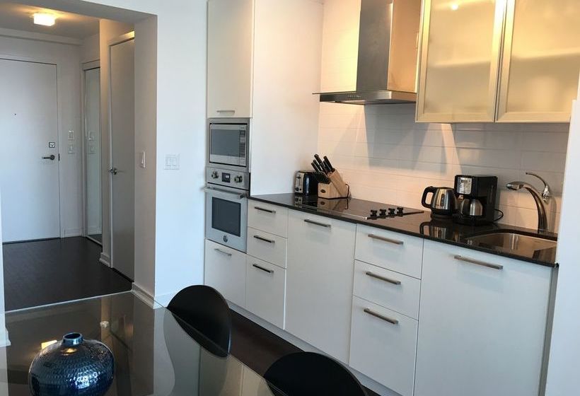 To Stays York And Lakeshore | Toronto | Ontario | Canada 20