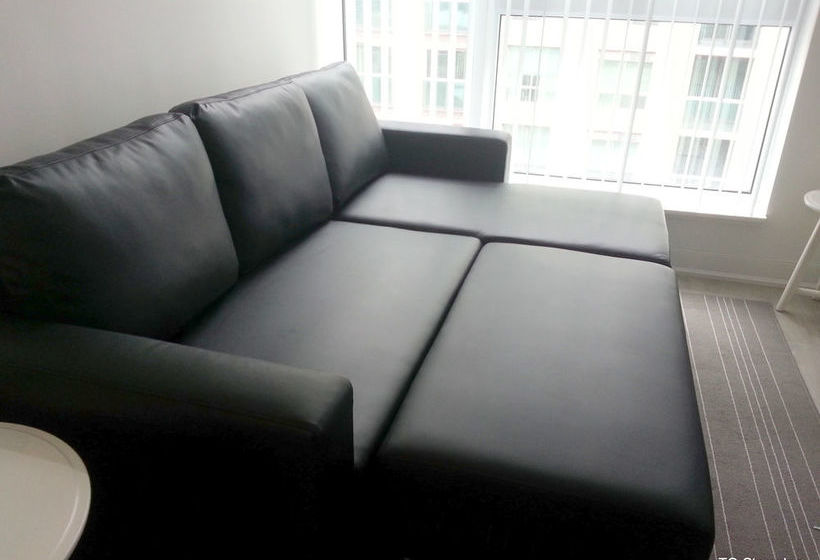 To Stays Richmond And Duncan | Toronto | Ontario | Canada 10