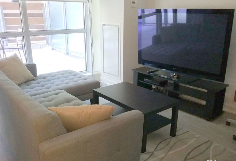 To Stays Richmond And Duncan | Toronto | Ontario | Canada 11