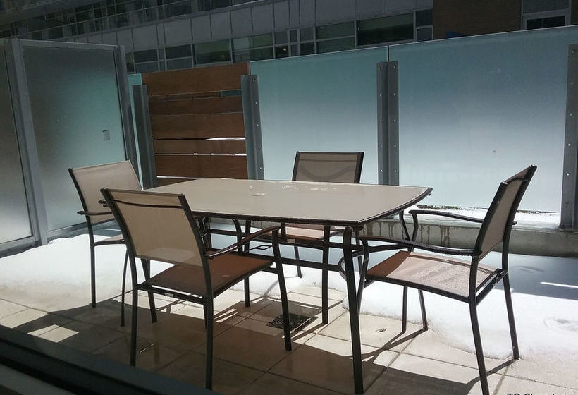 To Stays Richmond And Duncan | Toronto | Ontario | Canada 13