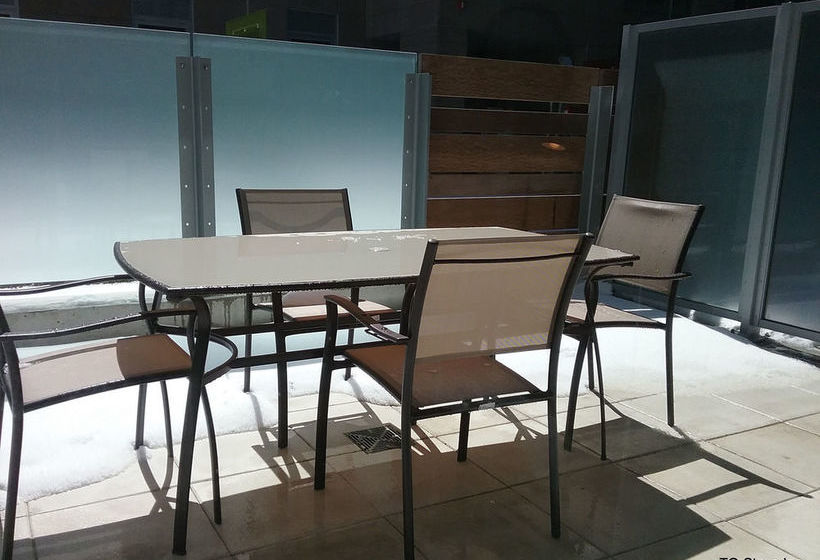 To Stays Richmond And Duncan | Toronto | Ontario | Canada 14