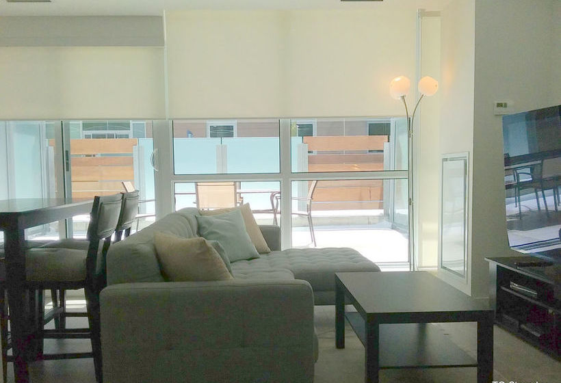 To Stays Richmond And Duncan | Toronto | Ontario | Canada 20