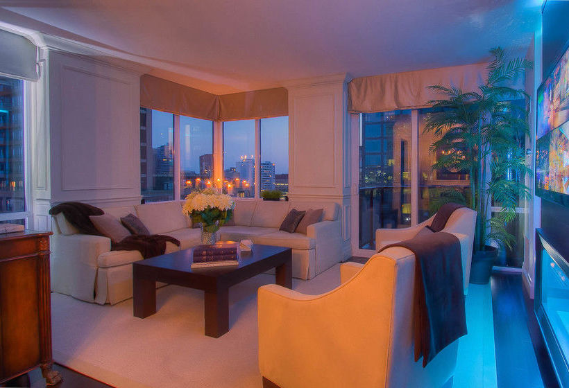 Sky Suites Yorkville | Toronto | Ontario | Canada 8